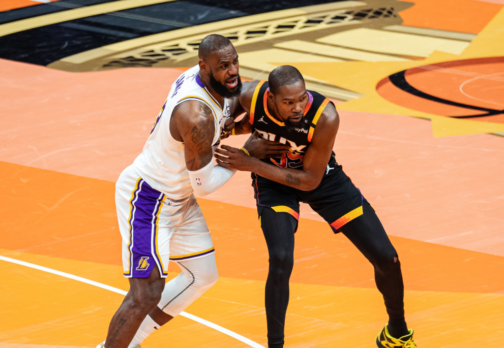 开云体育官网-太阳队主帅赞扬球员团结精神，备战下局