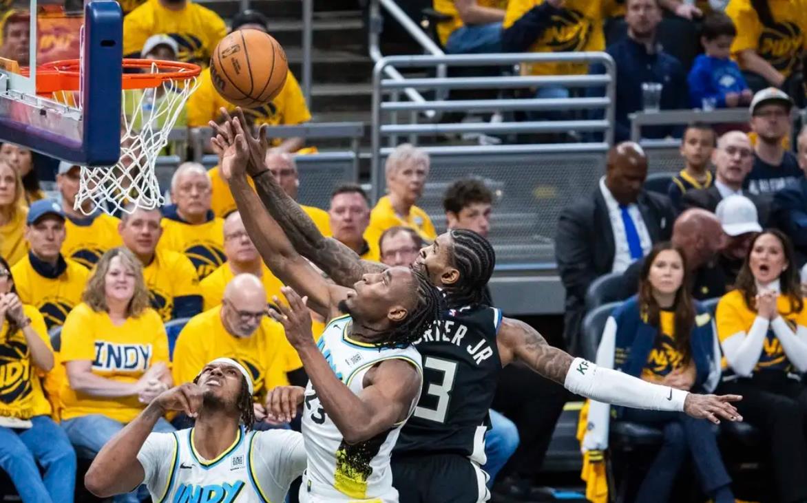 开云体育登录-雄鹿队连胜黑贝队，顺利挺进东部决赛的简单介绍