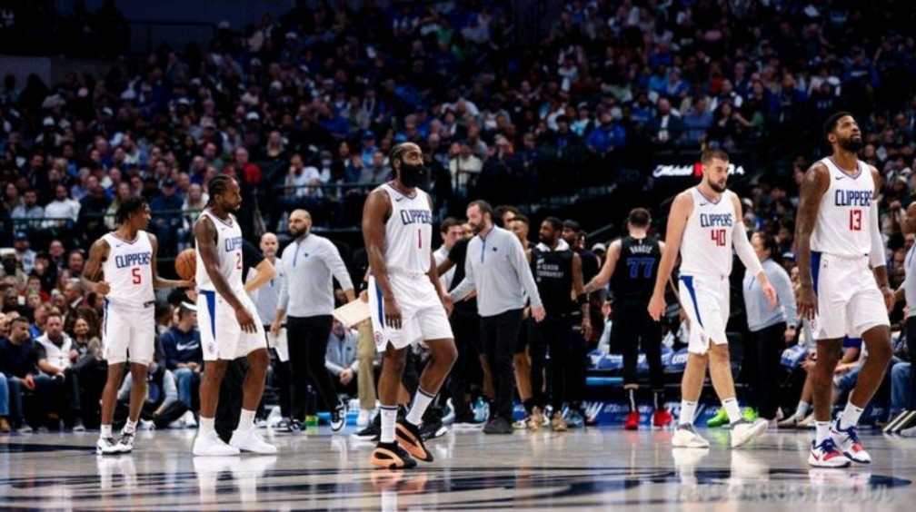 开云体育下载-快船队在比赛中遭遇了惨败