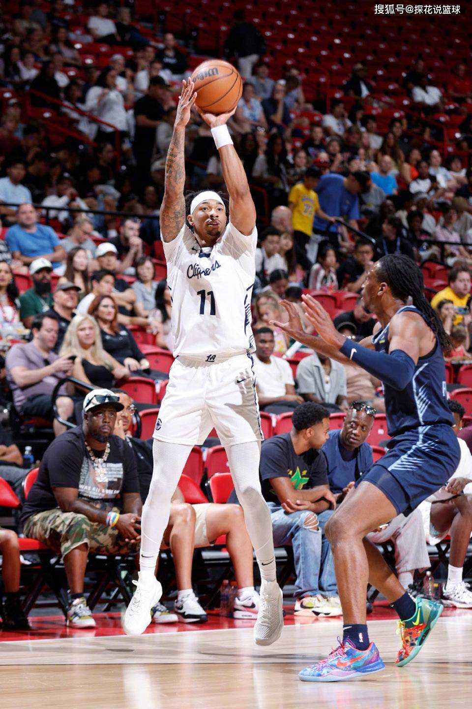 快船队在比赛中遭遇了惨败 快船队在比赛中遭遇了惨败