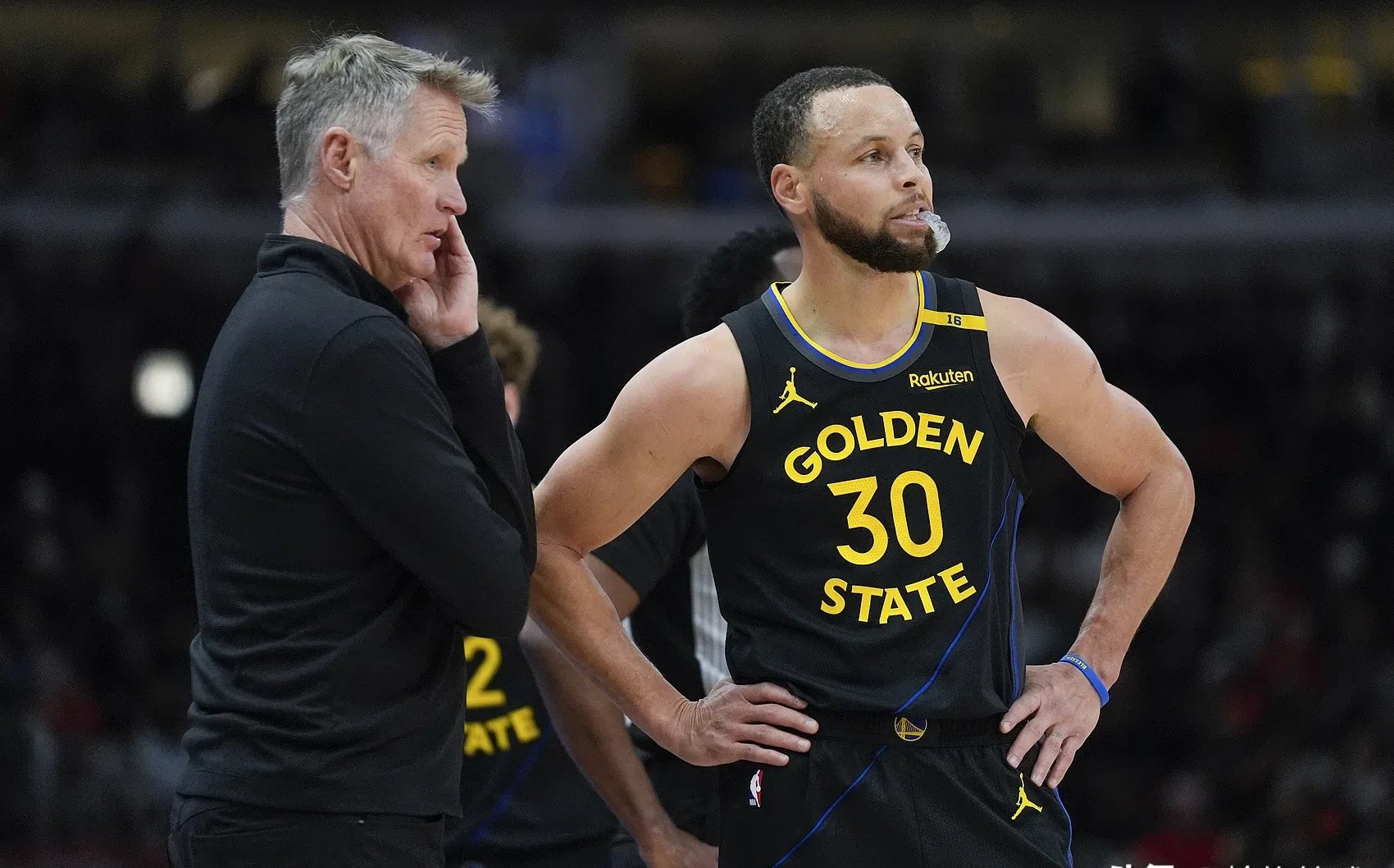 开云体育官网-勇士队新科球员闪耀，成为球队最大惊喜