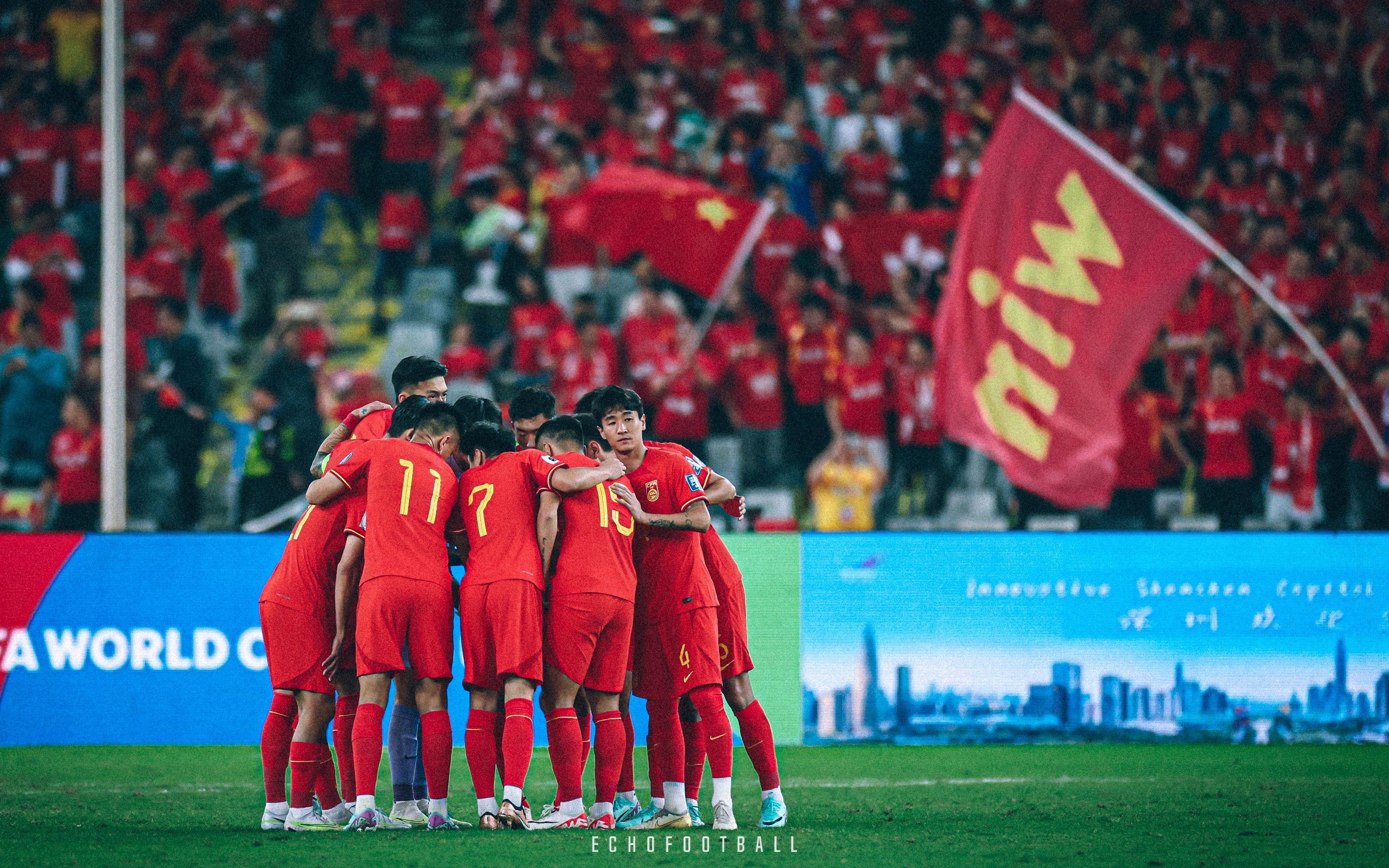 国足备战国际足球盛事,全力冲刺,勇往直前 国足备战国际足球盛事,全力冲刺,勇往直前