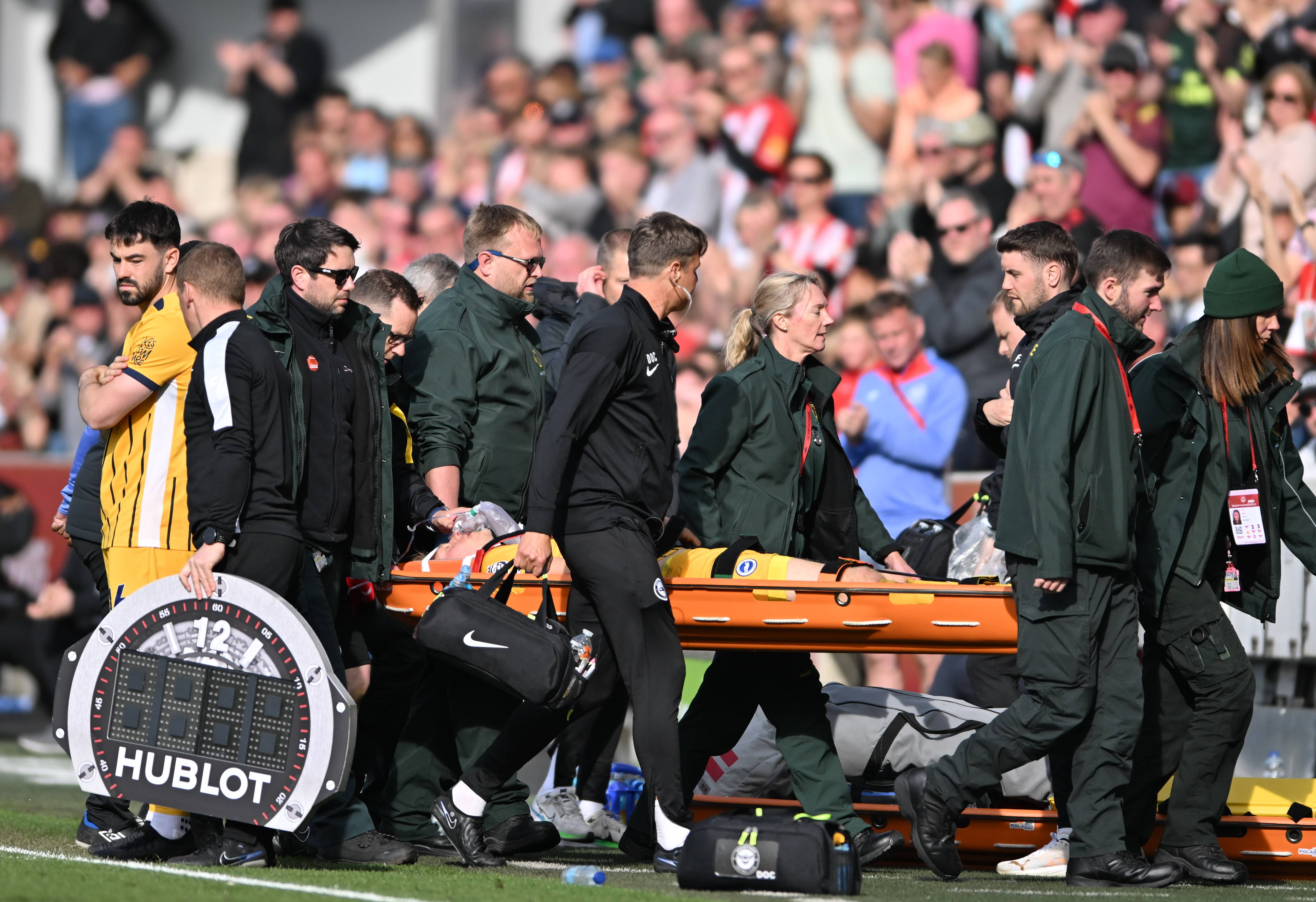 沃特福德客场大胜布莱顿,稳居中游 沃特福德客场大胜布莱顿,稳居中游