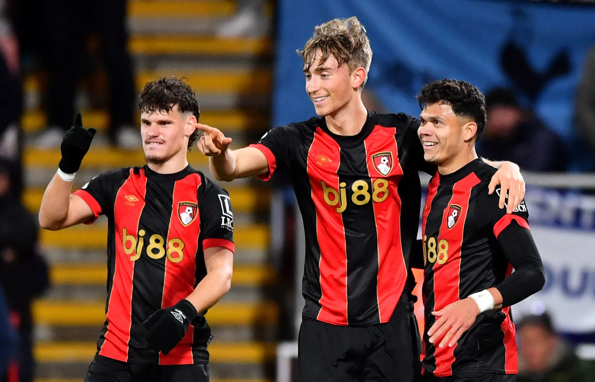 伯恩茅斯主场大胜升班马,再次证明实力 伯恩茅斯主场大胜升班马,再次证明实力