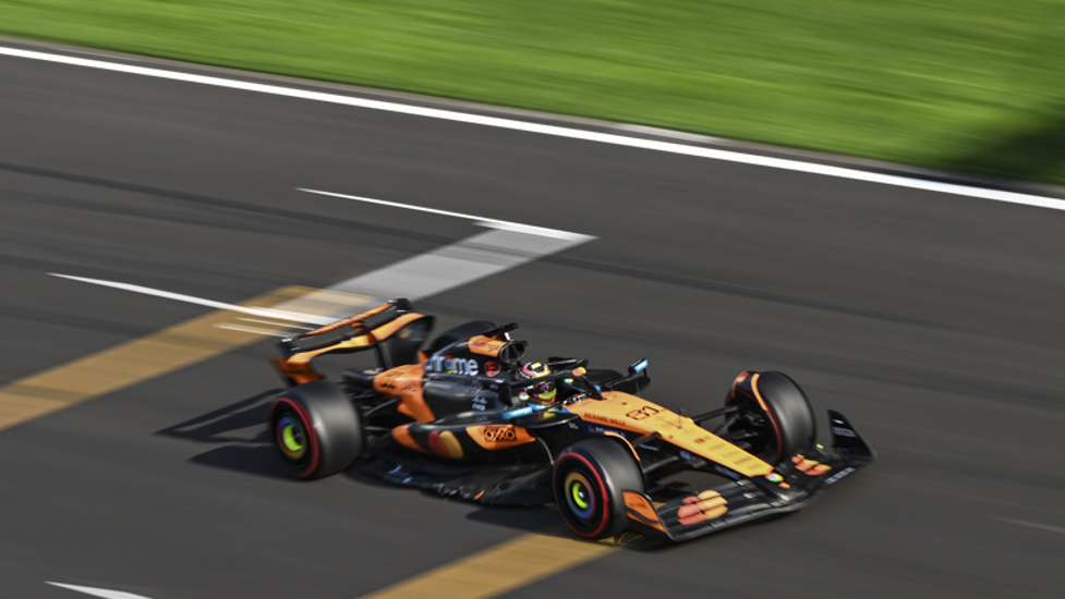 迈凯伦鏖战梅赛德斯，维斯塔潘状态火热的简单介绍