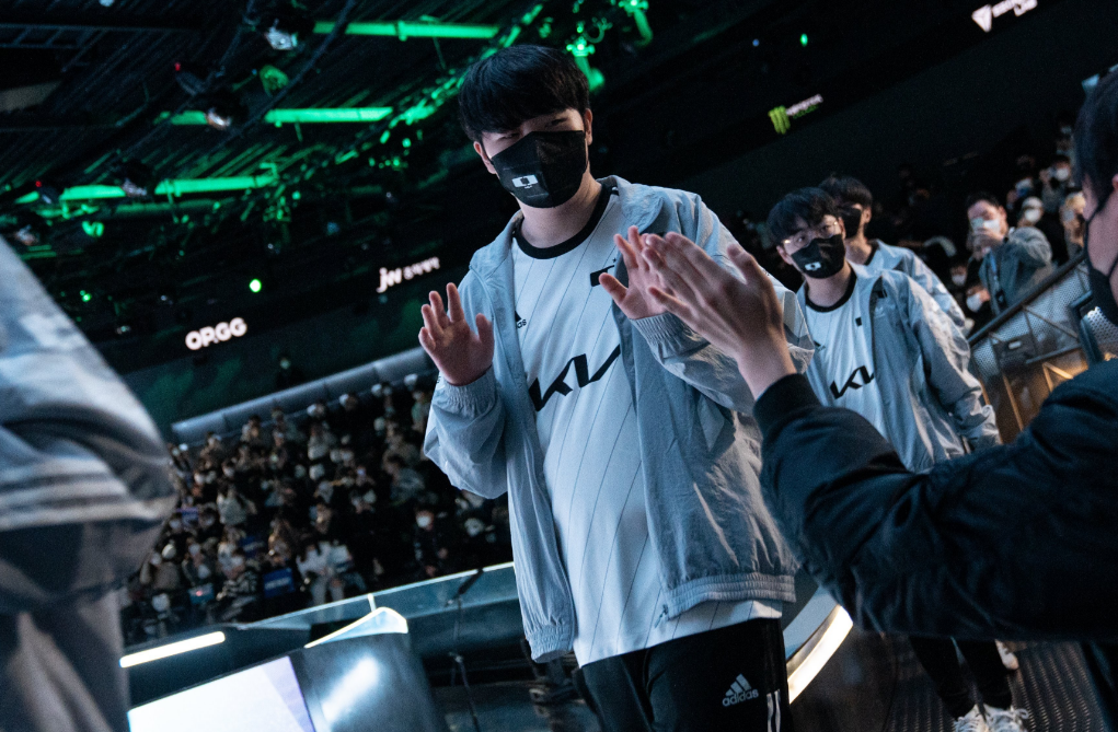 关于SHR翻盘IG,Deft制霸全场的信息 关于SHR翻盘IG,Deft制霸全场的信息