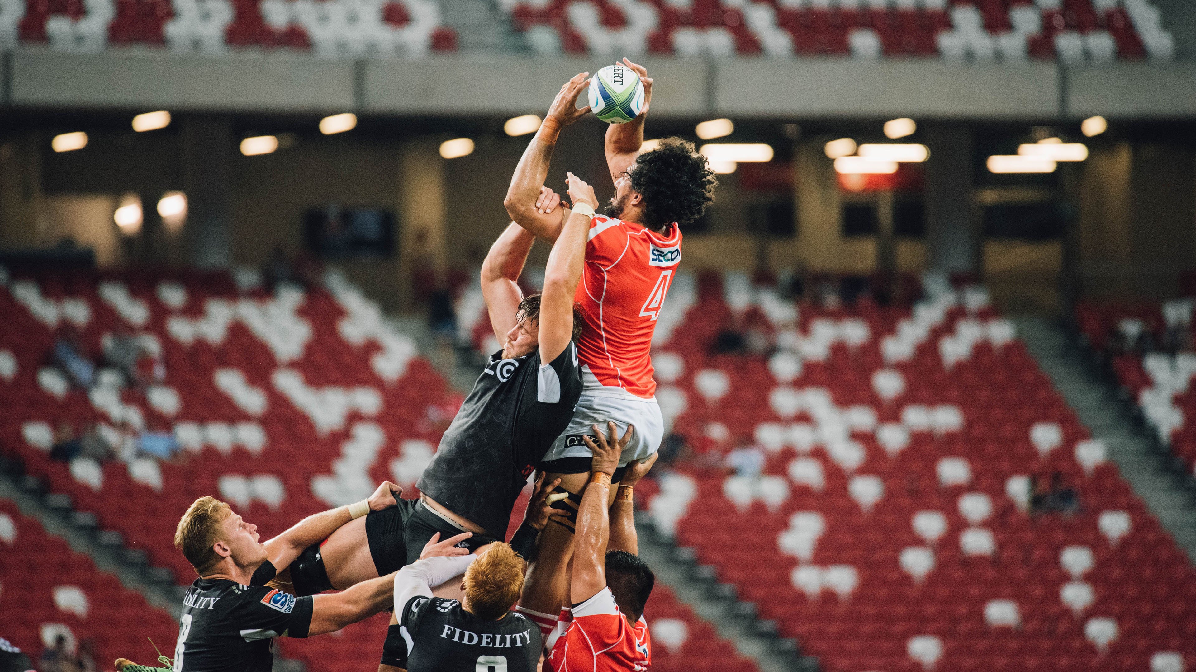 开云体育-当战术引擎轰鸣，从F1的致命弯道到篮网的决胜三分