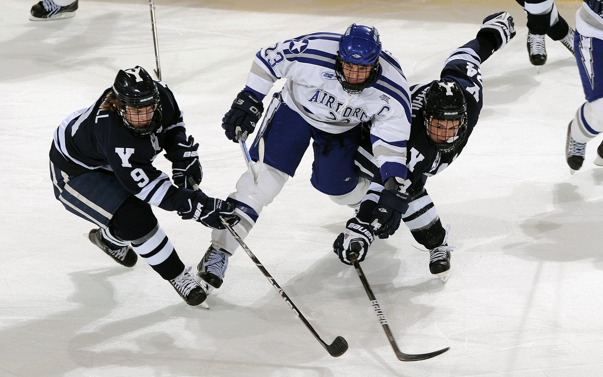 北境风暴席卷华盛顿,范弗利特,那个在暴风中睁眼的人